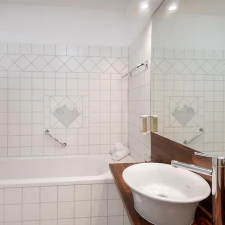 Ξενοδοχείο Wyndham Garden Koblenz 4*