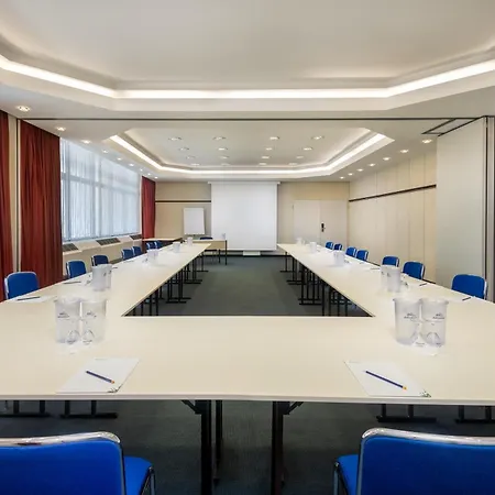 ウィンダム ガーデン ラーンシュタイン ホテル 4*