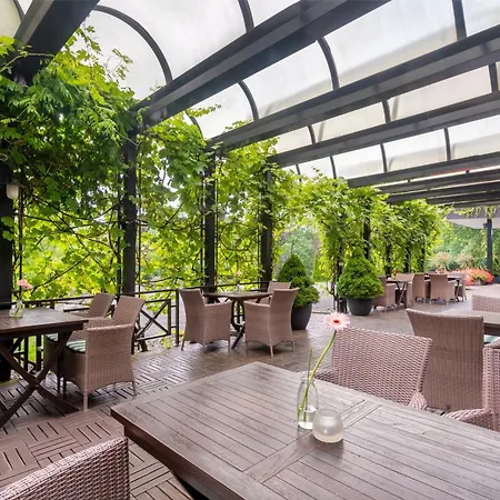 Szálloda Wyndham Garden Lahnstein Koblenz