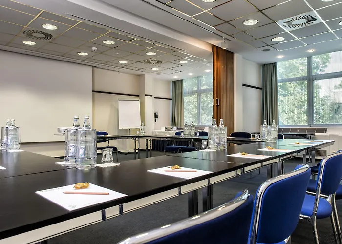 מלון Wyndham Garden Lahnstein